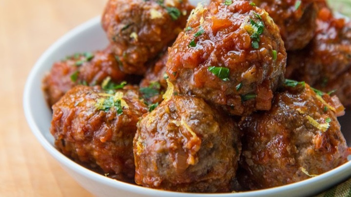 مراحل تهیه کوفته بوقلمون و گیلاس مراحل تهیه کوفته بوقلمون و گیلاس