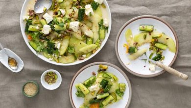 سالاد با خربزه، پنیر فتا و خیار برای شام؛ سبک و خوشمزه