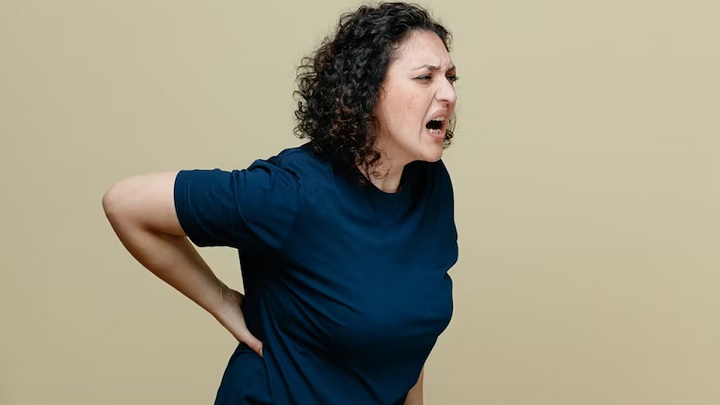 مشکلات عضلانی از علائم کمبود کلسیم در زنان