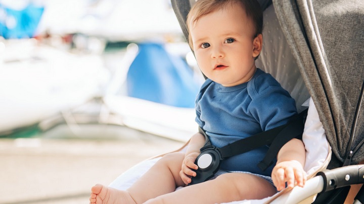 لباسهای پوشیده به کودک بپوشانید برای در امان ماندن در تابستان لباسهای پوشیده به کودک بپوشانید برای در امان ماندن در تابستان