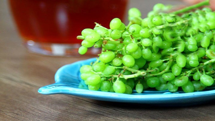 با روش‌های قرمز شدن رنگ آبغوره خانگی آشنا شوید