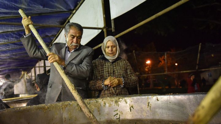 مراحل تهیه ته چین گوشت گرمساری نذری برای 100 نفر مراحل تهیه ته چین گوشت گرمساری نذری برای 100 نفر