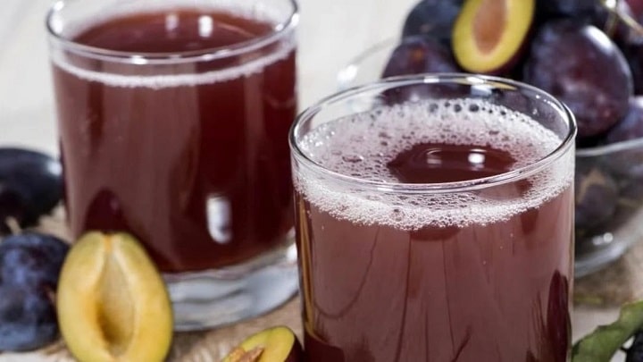 با خواص آب آلو سیاه آشنا شوید با خواص آب آلو سیاه آشنا شوید