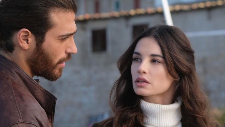 سریال ایتالیایی بنفش مثل دریا (Viola come il mare)