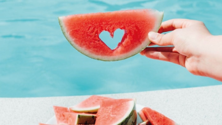 هندوانه برای کنترل دمای بدن در تابستان هندوانه برای کنترل دمای بدن در تابستان