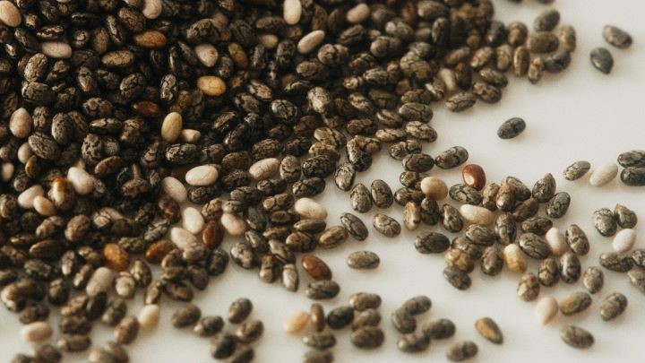 کاهش چربی خون با دانه چیا کاهش چربی خون با دانه چیا