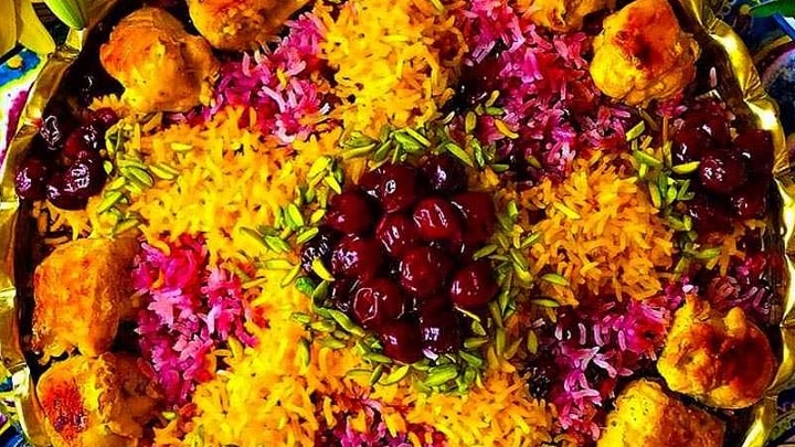 نکات و فوت و فنهای تهیه گیلاس پلو نکات و فوت و فنهای تهیه گیلاس پلو