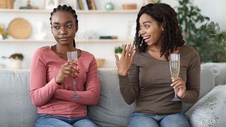 نشانههای افراد حسود نشانههای افراد حسود