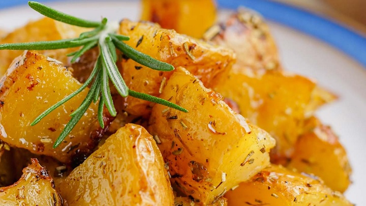 نکات و فوت و فن‌های تهیه سیب زمینی لیمویی