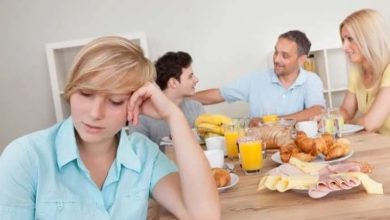 آیا خانواده همسرتان پنهانی از شما متنفرند؟ 8 نشانه مهم!