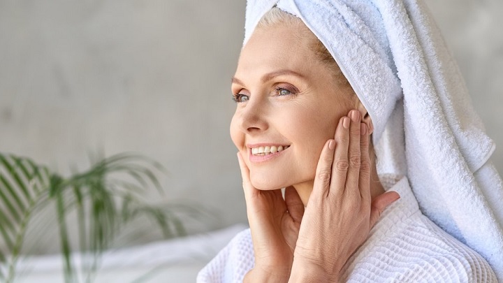 فیشیال صورت در خانه فیشیال صورت در خانه