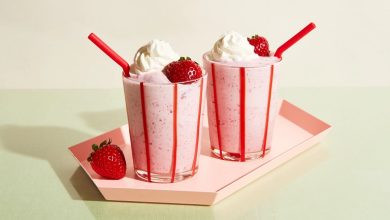 طرز تهیه شیر توت فرنگی خوشمزه؛ به روش خانگی