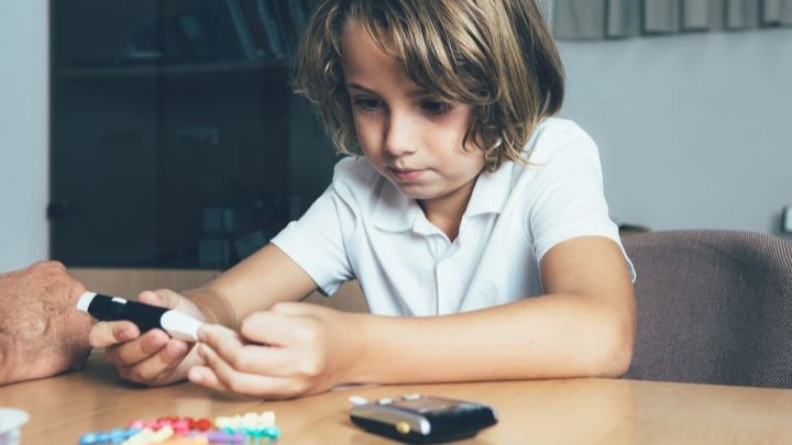 مراقبت از کودکان دیابتی: اطلاعات ضروری برای والدین مراقبت از کودکان دیابتی: اطلاعات ضروری برای والدین