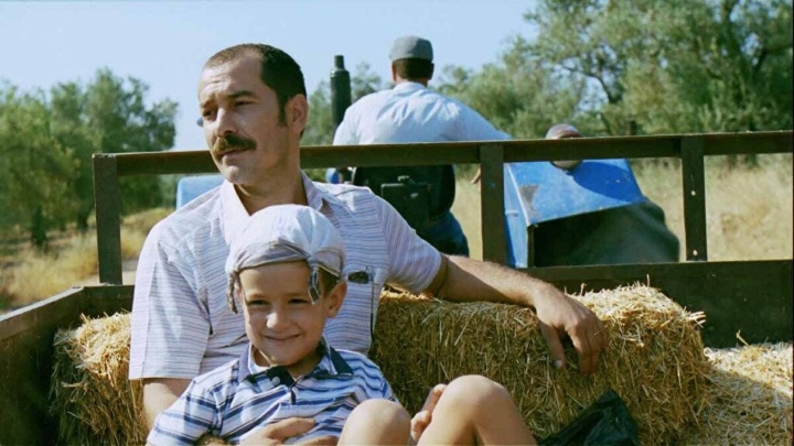 پدر و پسرم (Babam ve Oglum) از بهترین فیلم و سریالهای طوبی بویوکاوستون پدر و پسرم (Babam ve Oglum) از بهترین فیلم و سریالهای طوبی بویوکاوستون