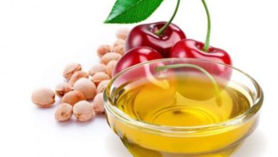 فوايد روغن دانه گيلاس براي پوست و مو؛ اکسیر جوانی و زیبایی