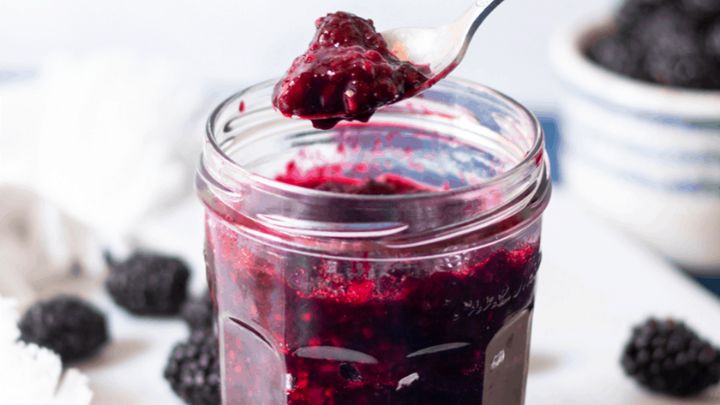 طرز تهیه کمپوت شاه توت خانگی