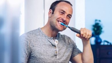 آیا خونریزی لثه در زمان مسواک زدن باید شما را نگران کند؟