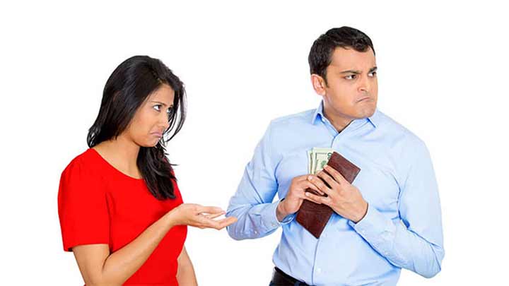 ازدواج با یک فرد خسیس؟ با این نشانه‌ها از قبل پیشگیری کنید