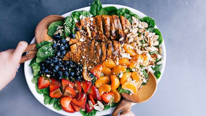 نکات طلایی در تهیه سالاد مرغ با زردآلو خشک