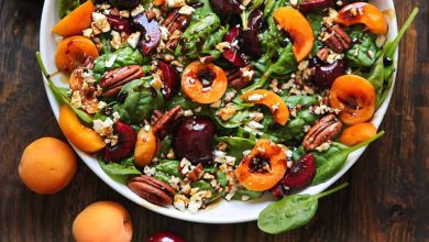 سالاد مرغ با زردآلو خشک (غذای سبک با طعمی ملس) برای شام