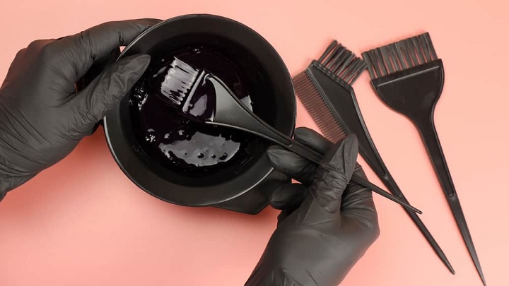 استفاده از پوست گردو با پودر زاج و زرده تخم مرغ به رنگ قهوهای روشن استفاده از پوست گردو با پودر زاج و زرده تخم مرغ به رنگ قهوهای روشن