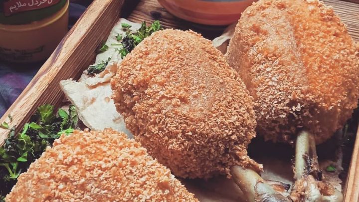 مراحل تهیه ران مرغ دروغین به سبک ترکیهای مراحل تهیه ران مرغ دروغین به سبک ترکیهای