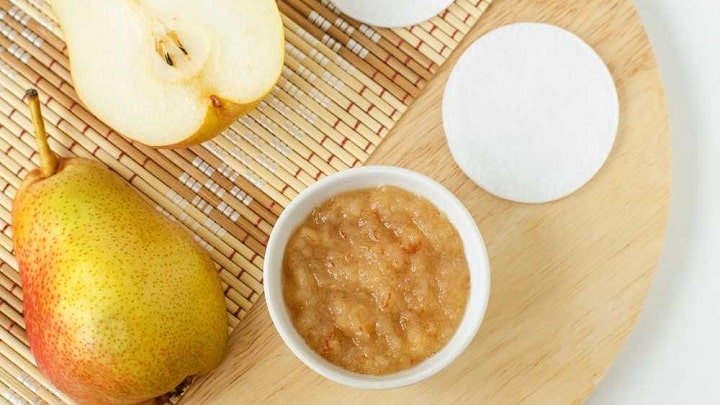 از چند ماهگی به نوزاد گلابی دهیم؟