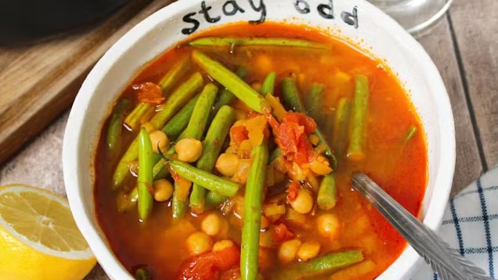 مراحل تهیه سوپ لوبیا سبز مراحل تهیه سوپ لوبیا سبز