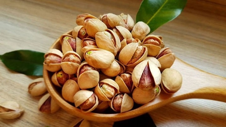 یک نکته بسیار مهم برای خندان کردن پسته تازه یک نکته بسیار مهم برای خندان کردن پسته تازه