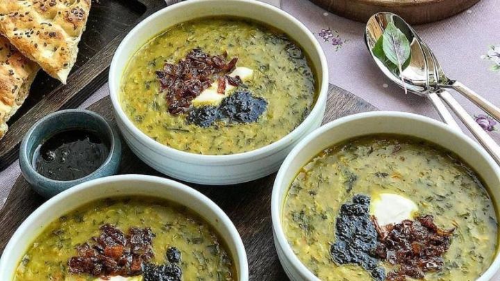 مراحل تهیه آش غوره مراحل تهیه آش غوره