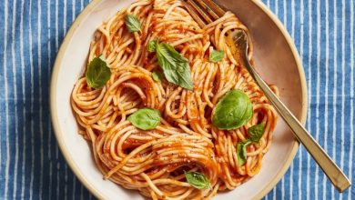 طرز تهیه پاستا پومودور برای ناهار؛ سفر به ایتالیا در یک کاسه