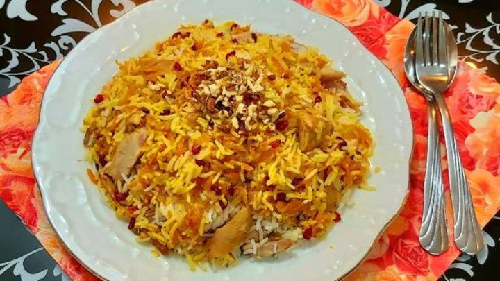 نکات و فوت و فنهای تهیه پلو زغال اخته نکات و فوت و فنهای تهیه پلو زغال اخته