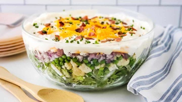 رسپی یک سالاد خوشمزه با گردو و سبزیجات رسپی یک سالاد خوشمزه با گردو و سبزیجات