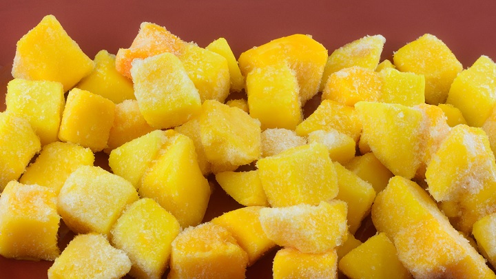 انبهها را خرد و بعد منجمد کنید برای طولانی مدت انبهها را خرد و بعد منجمد کنید برای طولانی مدت