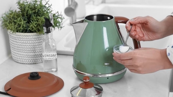 رسوب زدایی چای ساز به سادگی آب خوردن رسوب زدایی چای ساز به سادگی آب خوردن