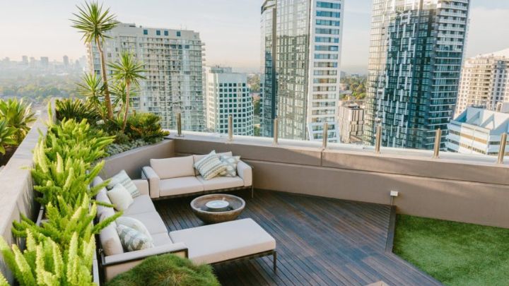 انتخاب مبلمان مناسب با فضا برای بالکن مدرن و شیک آپارتمان انتخاب مبلمان مناسب با فضا برای بالکن مدرن و شیک آپارتمان