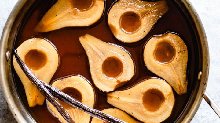 مراحل تهیه دمنوش پوست گلابی ساده