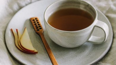 طرز تهیه دمنوش پوست گلابی؛ خوش‌طعم و پرخاصیت