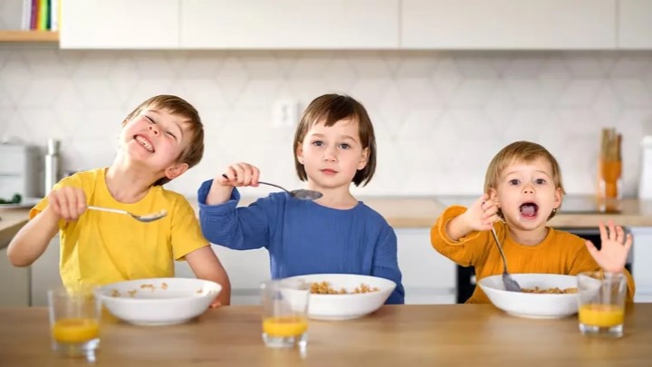 ویژگیهای شخصیتی فرزند وسط ویژگیهای شخصیتی فرزند وسط