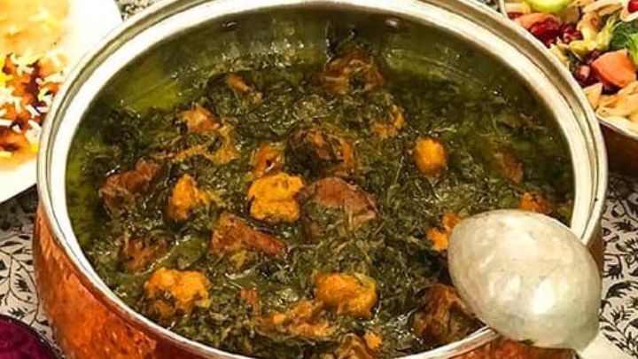 نکات و فوت و فن‌های تهیه خورش آلو اسفناج گیاهی