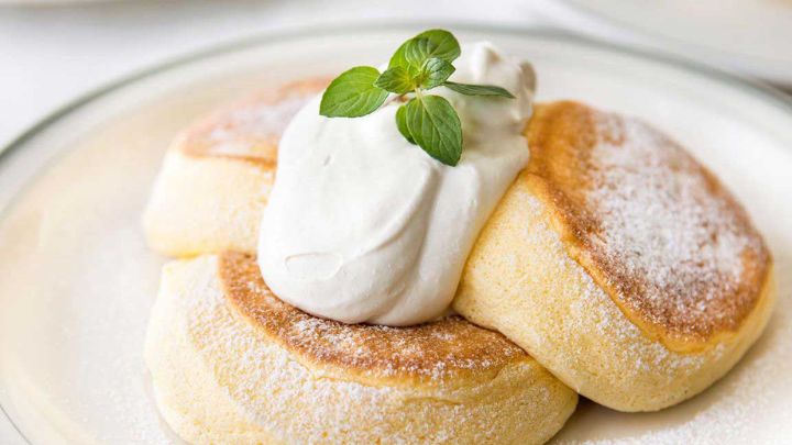 افزودن سرکه و فرم دادن به زرده برای کیک پروتئینی افزودن سرکه و فرم دادن به زرده برای کیک پروتئینی