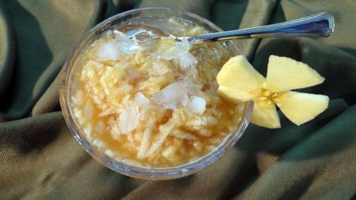 مراحل تهیه فالوده سیب گلاب خانگی مراحل تهیه فالوده سیب گلاب خانگی