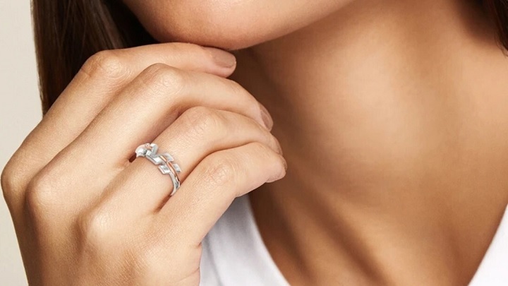 هدیه‌ای خاص برای بانوان خاص: انگشترهای طلا با طراحی منحصر به فرد