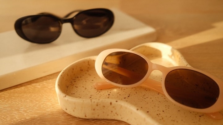 عینک‌های آفتابی با فریم بیضی