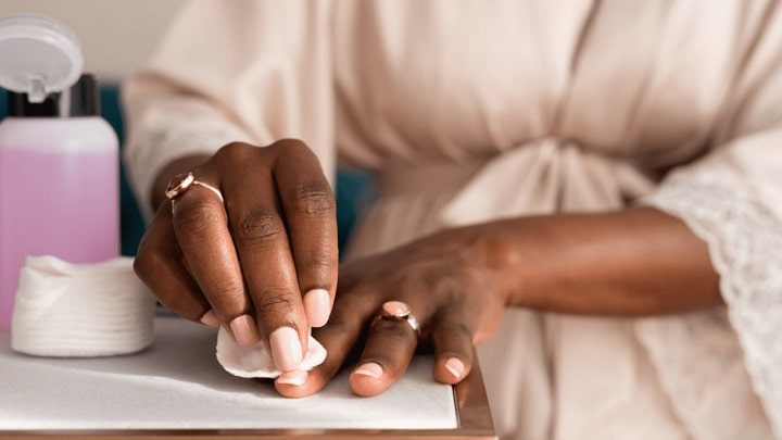 با ترفندهای پاک کردن رنگ مو از روی پوست آشنا شوید با ترفندهای پاک کردن رنگ مو از روی پوست آشنا شوید