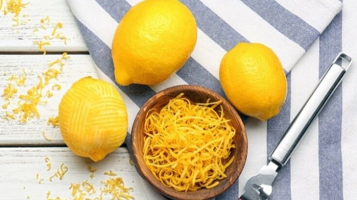 پوست لیمو؛ از آشپزخانه تا درمانگاه، کاربردهای متنوع آن پوست لیمو؛ از آشپزخانه تا درمانگاه، کاربردهای متنوع آن