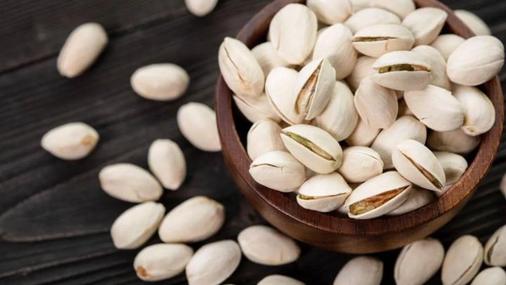 اگر میخواهید پسته تر را نگهداری کنید ابتدا آنها را خشک کنید! اگر میخواهید پسته تر را نگهداری کنید ابتدا آنها را خشک کنید!