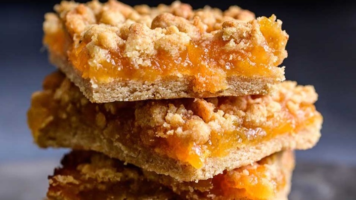 با زردآلوهای له شده چیکار کنم؟ با زردآلوهای له شده چیکار کنم؟