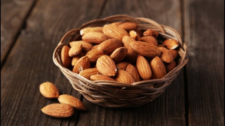 خاصیت بادام در پیشگیری از فشار خون بالا و دیابت در کودکان خاصیت بادام در پیشگیری از فشار خون بالا و دیابت در کودکان