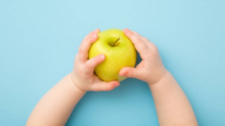 خواص سیب برای درمان اسهال کودکان